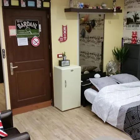 Appartamento Bonaparte, Bienvenue Dans Le Quartier Du Port, Le Quartier De Avec Son Ambiance Estivale Qui Respire Les Vacances, Rafraichissement Garantie Pour Arrivee Toute En Douceur *