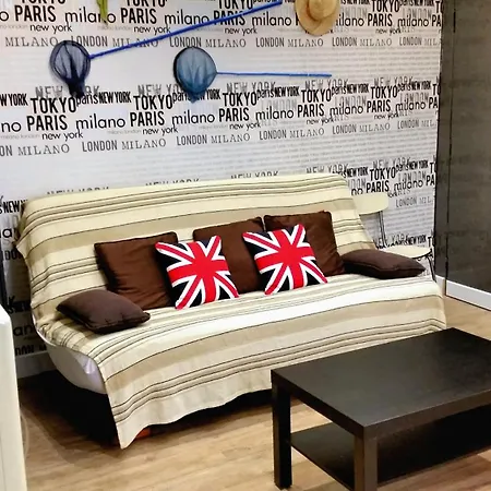 Bonaparte, Bienvenue Dans Le Quartier Du Port, Le Quartier De Avec Son Ambiance Estivale Qui Respire Les Vacances, Rafraichissement Garantie Pour Arrivee Toute En Douceur *