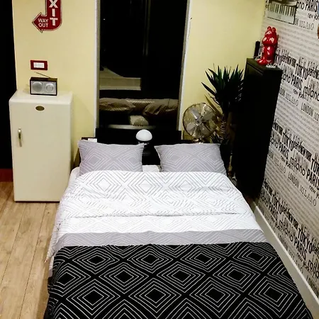 Appartamento Bonaparte, Bienvenue Dans Le Quartier Du Port, Le Quartier De Avec Son Ambiance Estivale Qui Respire Les Vacances, Rafraichissement Garantie Pour Arrivee Toute En Douceur Nizza